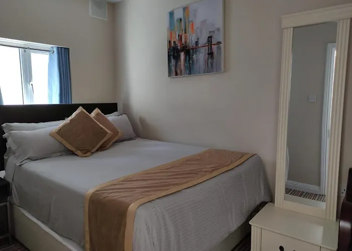 Double Bedroom Studios